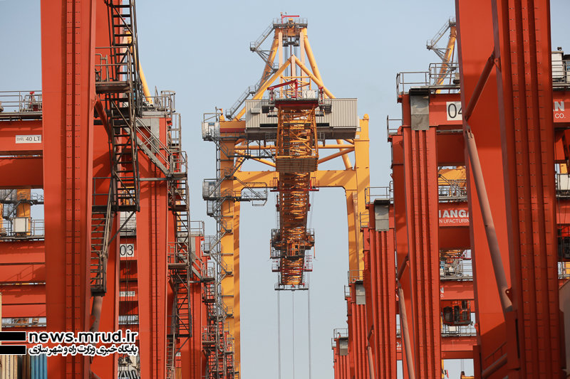 نصب-دستگاه-پایش-آنلاین-آلودگی-نفتی-برای-اولین-بار-در-کشور